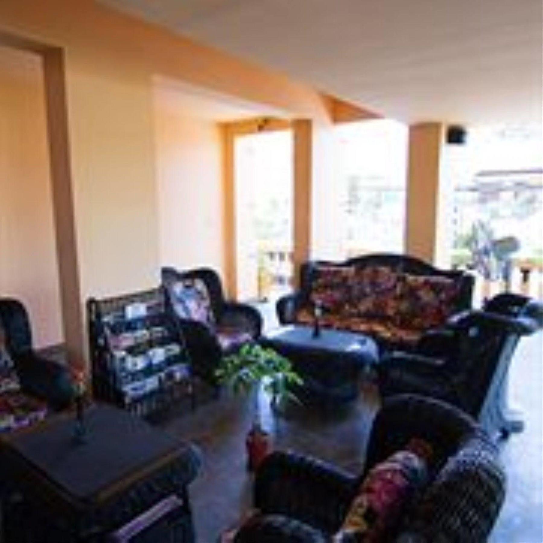 G Eleven Hotel Пном Пен Екстериор снимка
