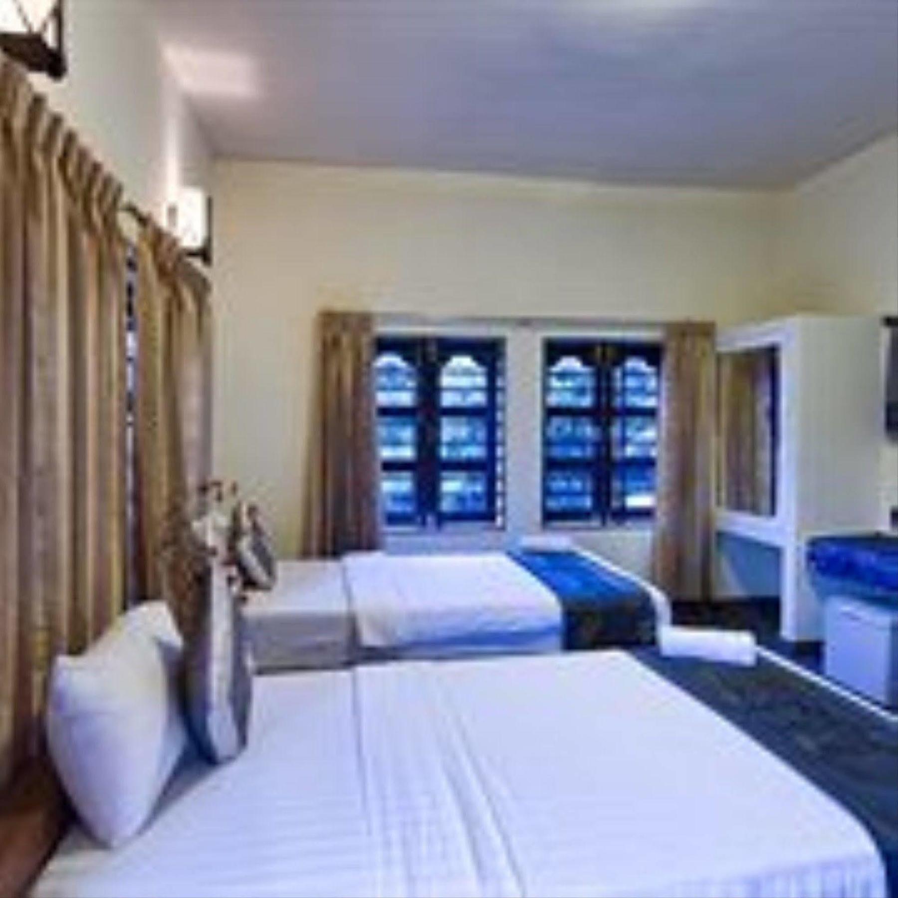 G Eleven Hotel Пном Пен Екстериор снимка